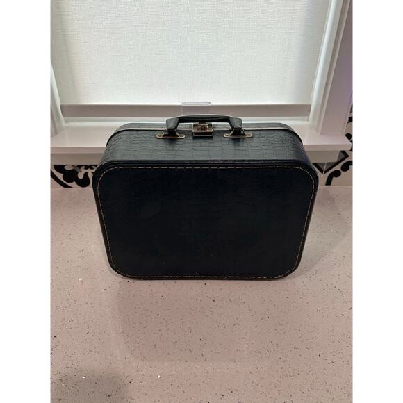 Vintage Traincase ~ Blue Makeup or Toiletries Case 1950’s or 1960’s - Picture 3 of 6